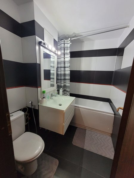 Drumul Taberei, Valea Argesului metrou,